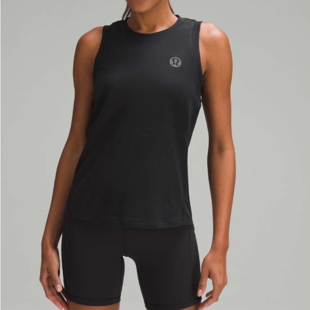 USED Lululemon Cotton-Blend Logo Tank Top:
DISCOLORATIONS ON THE FRONT & BACK.